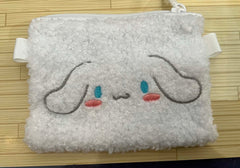 Sanrio Characters Cinnamoroll Furry Zipper Small Pouch (In-stock)
