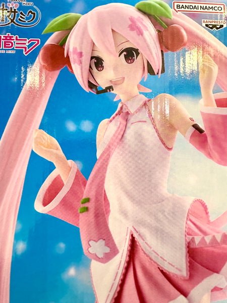 Banpresto Evolve Hatsune Miku Sakura Miku Prize Figure (In-stock)
