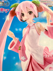 Banpresto Evolve Hatsune Miku Sakura Miku Prize Figure (In-stock)